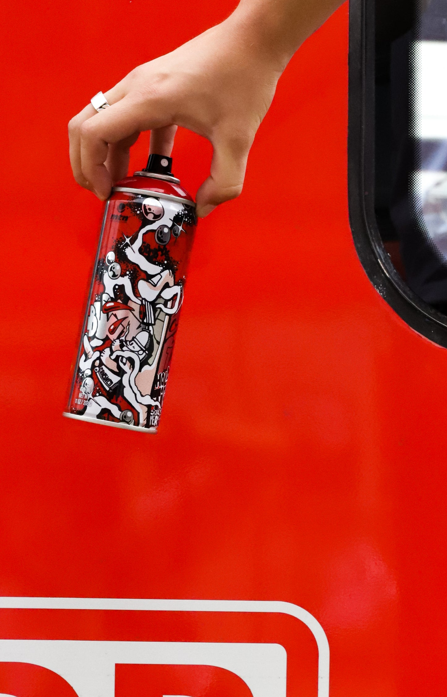 MTN x Burns124 x Cans&Co. SET aus T-Shirt und Dose